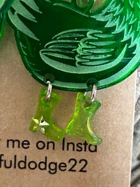Image 2 of Green kickin chicken
