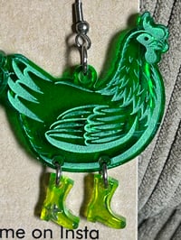 Image 3 of Green kickin chicken