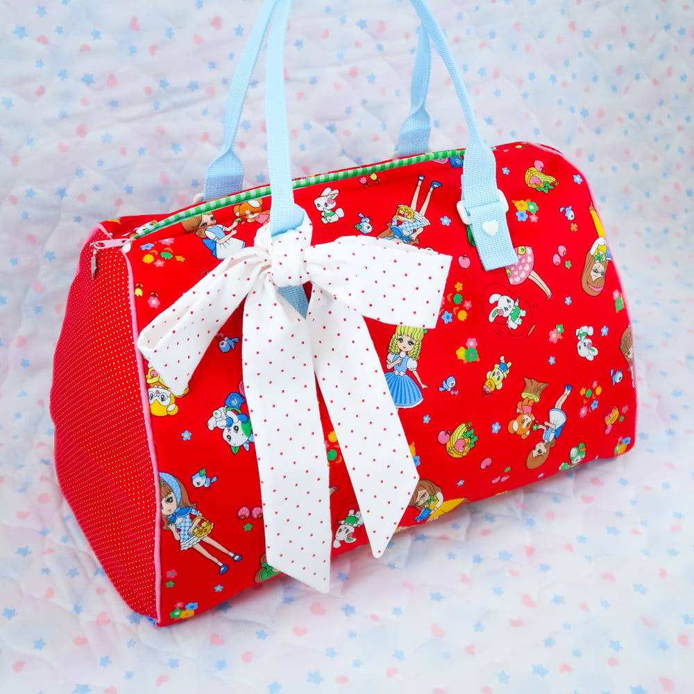Vacation Bag: Showa Friends