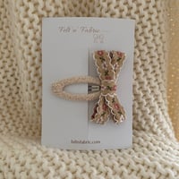 Image 2 of Snap clip / Hazel & Willow 