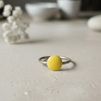 Image 4 of Anillo esmaltado Tábata 