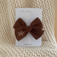 Embroidery bow / Cappuccino 