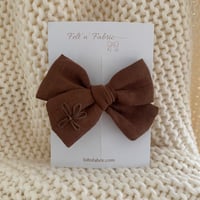 Embroidery bow / Cacao