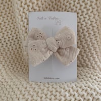 Pinwheel bow / Anabelle 