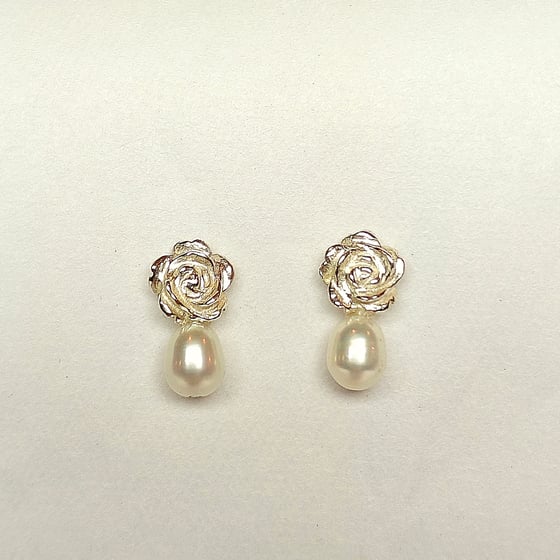 Beeld van Rose pearl small