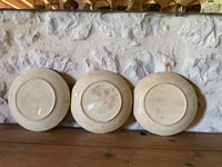 Image 6 of Assiettes raisins en barbotine - Brocante 17