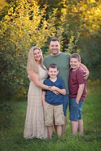 Image 2 of 2026 Summer Outdoor Family Session! 