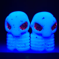 Image 2 of Gus skelly- olive drab to violet glow