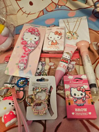 Image 6 of Daisy For Juicy Meets Hello Kitty Bundle 