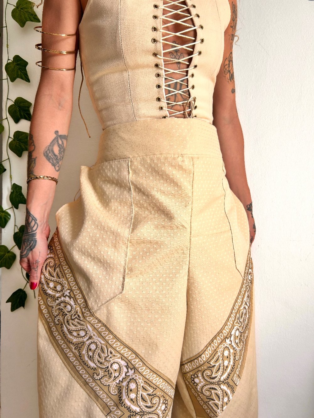 Image of the desert dune structured corset & baggy trousers set
