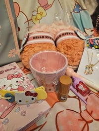 Image 2 of Juicy Couture Daisy Tote Meets Hello Kitty Bundle 