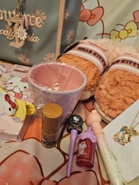 Image 8 of Juicy Couture Daisy Tote Meets Hello Kitty Bundle 