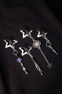 Image 1 of Star clips