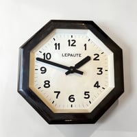 Image 1 of Ancienne horloge industrielle LEPAUTE octogonale  Vintage 1930 - 1940