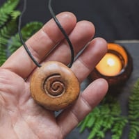 Image 2 of Holloway Yew Safe Travel Amulet (PE2000)