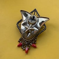 Image 1 of Broche « EZRA »