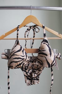Image 3 of ♲ Fell 4 U Bikini Set - L