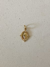 Image 1 of Charms MÉDAILLE  