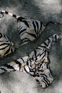 Image 7 of ♲ Fell 4 U Bikini Set - L