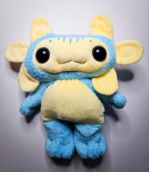 Lil' Axolotl! ☆Blue & Yellow☆ GLOWS IN THE DARK!