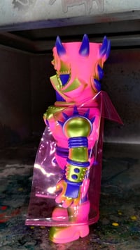 Image 4 of The 0 pink 1 off
