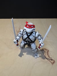 Image 5 of 001/001 SKETCH OG LEO RESIN ART TOY