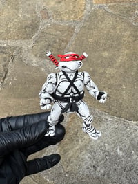 Image 4 of 001/001 SKETCH OG LEO RESIN ART TOY