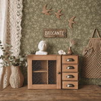 Image 1 of L'ARMOIRE GRILLAGÉE 