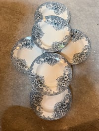 Image 7 of Assiettes creuses en terre de fer Saint Amand modèle « narcisses » - Art de la table ancien 