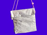 Image 1 of TASCHE Rolltop Silber Rosa