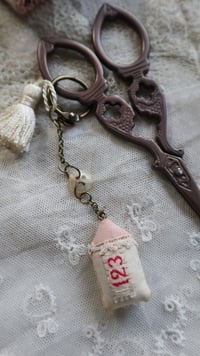Image 3 of Scissors fob cottage misty pink rooftop 