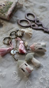 Image 4 of Scissors fob cottage misty pink rooftop 