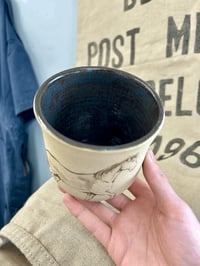 Image 5 of ‘Spiffy’ Horse Pot