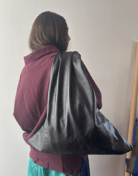 Image 2 of Circle Bag Leather 