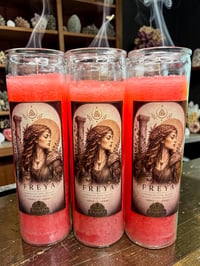 Freya 7 Day Candle
