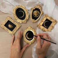 Image 1 of OLD MOON. Pintura original