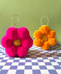 Image 1 of crazy daisy wall hanging