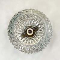 Image 11 of Ancienne lampe pied en bronze doré de style Louis XV et globe rond en verre pointe de diamant