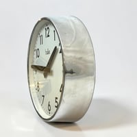 Image 3 of 30 cm - Horloge Brillié industrielle aluminium poli miroir  - Pendule Brillié fonctionnelle
