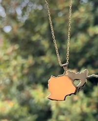 Afghan map necklace with a heart - Gold 