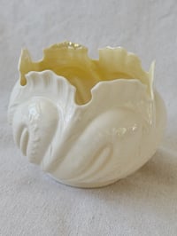 Image 2 of Balleek Irish "Cabbage Leaf" Dish