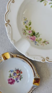 Image 3 of Moss Rose Smoking Dish