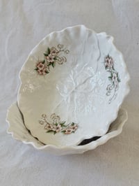 Image 1 of Vintage Floral Cabbage Leaf Bowl Set