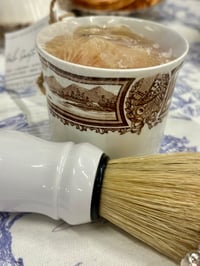 Image 1 of Gentlemen’s England Brown Landscape Palo Santo Tallow Shaving Soap Set 
