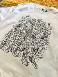 Image 5 of Daffodils -Fine Jersey Boxy Tee