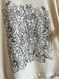 Image 6 of Daffodils -Fine Jersey Boxy Tee