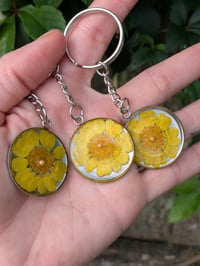 Yellow Daisy Keychain