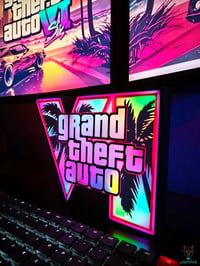 Image 3 of Lampe LED 3D GTA VI — Décoration Gaming RGB | Lightfox