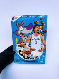 Image 1 of the alien (Finals Box)