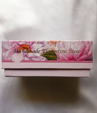 Image 3 of Saponificio Artigianale Fiorentino Peony Blossom Soap
